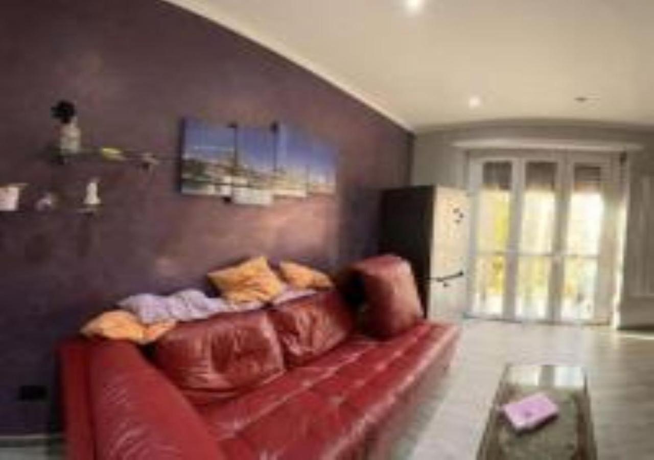 ונאריה ריאלה Casa Vacanza Glicine מראה חיצוני תמונה